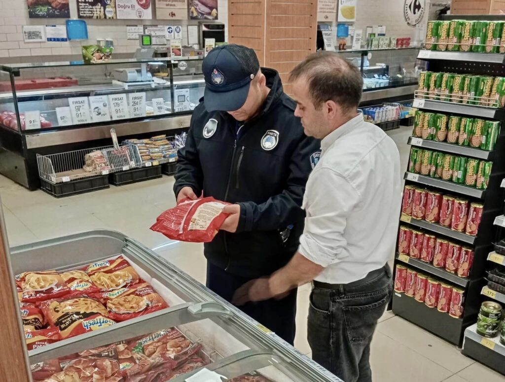 Ünye’de Zabıta Ekiplerinden Sıkı Denetim