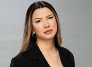 Canlı Yayında Saldırı: Fulya Öztürk  Zor Anlar Yaşadı