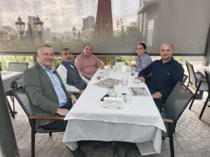 GURBETTE ORTAK GAYE ÜNYELİLİK KİMLİĞİ?