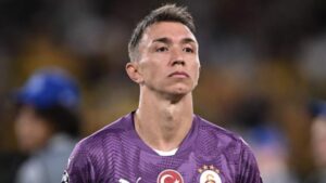 Ünlü Kaleci Futbola Veda Ediyor!
