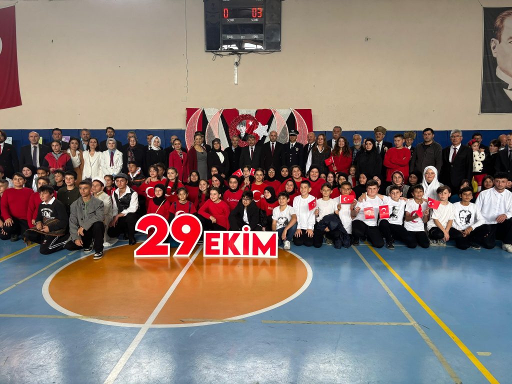 Çaybaşı, Cumhuriyet’in 102. Yılını Coşkuyla Kutladı