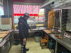 ORDU’DA VE KAFELERE HİJYEN KUŞATMASI: BÜYÜKŞEHİR ZABITASI GIDA GÜVENLİĞİ İÇİN SAHADA