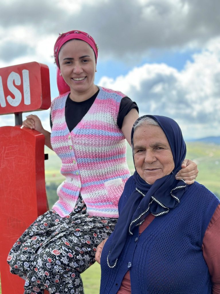 nursen karayaniz annesi