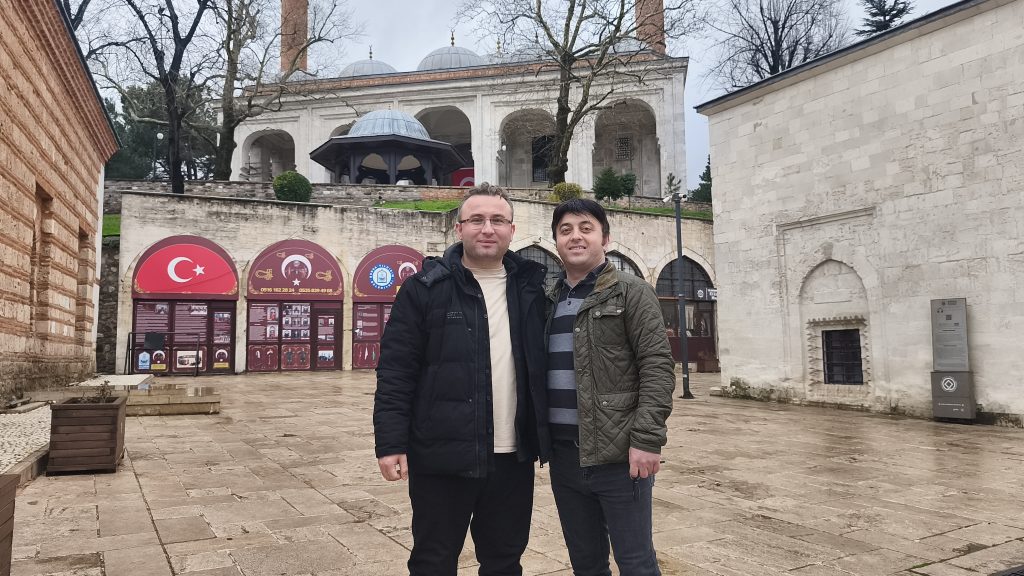 Bursa’nın Maneviyatını Yeniden Yaşatan İsim: Ercan Aydoğdu 8 IMG 20260222 162714