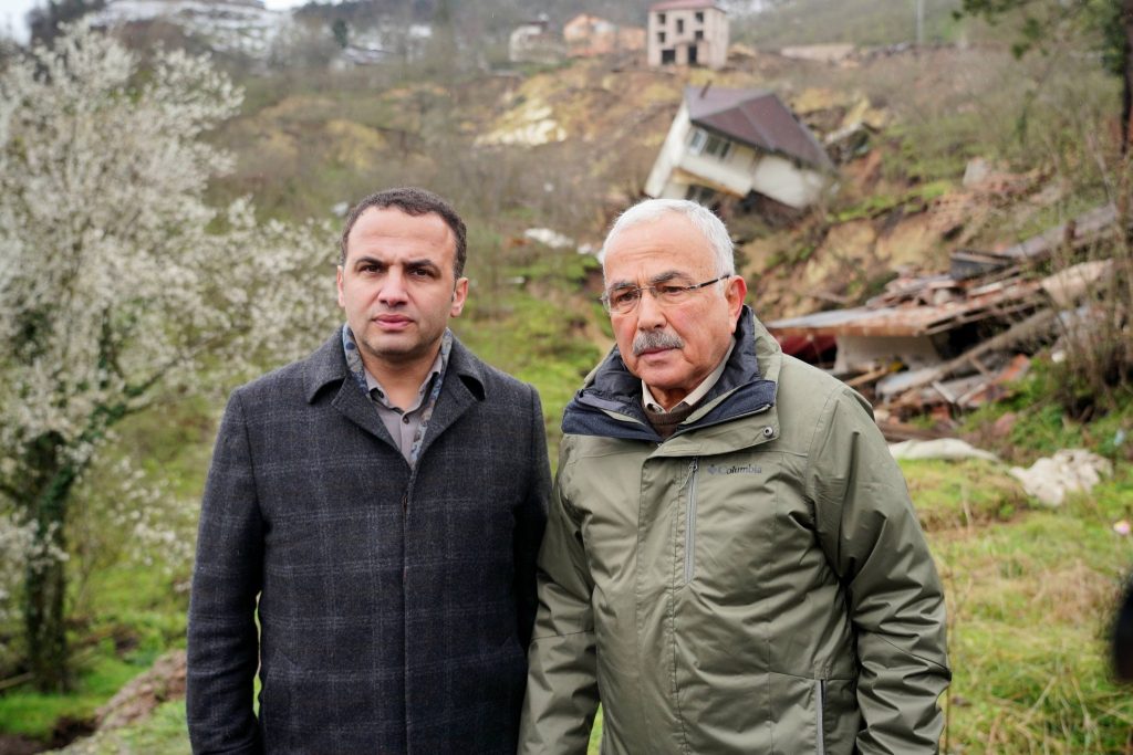 Fatsa'da Heyelan seferberliği Sürüyor! Yaralar Sarılıyor! 2 fatsa6546844