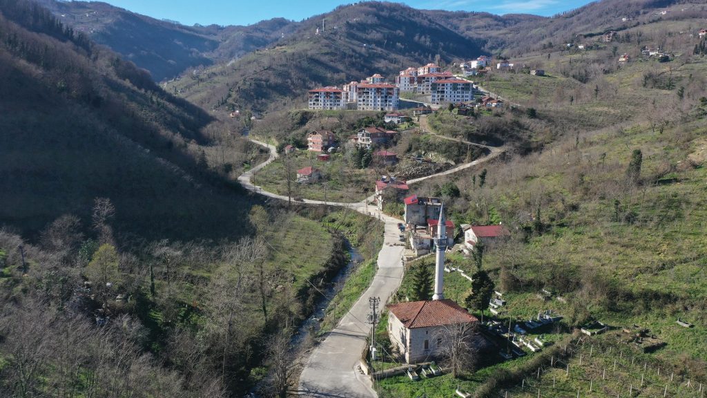 Ordu Perşembe'de Mahalleler Beton Yol Konforuna Kavuştu! 2 persembe2