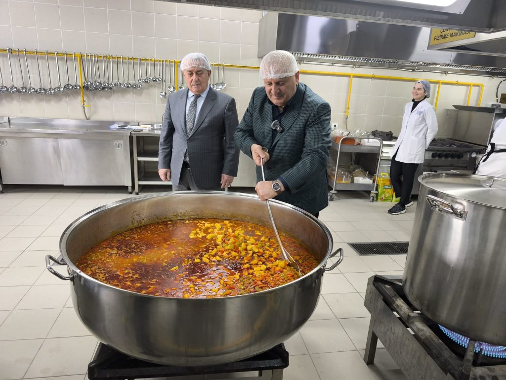 Belediye Başkanından Ünye Gönül Sofrasına Davet!