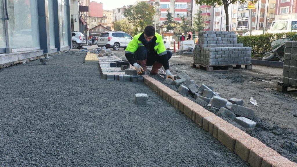 FATSA TOPRAK SOKAK’TA ESKİ KALDIRIMLAR YENİLENDİ 1 fatsa sokaklar4