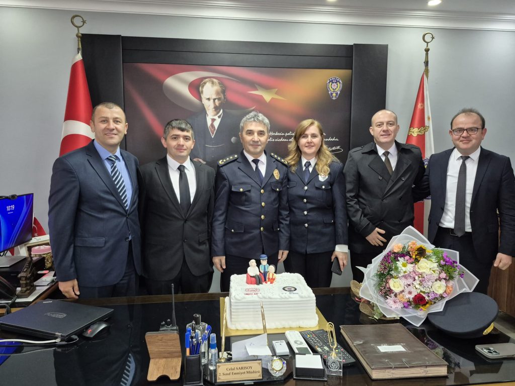 Ünye'de Genciyle Yaşlısıyla Polis Haftası Coşkusu! 3 tekkiraz6