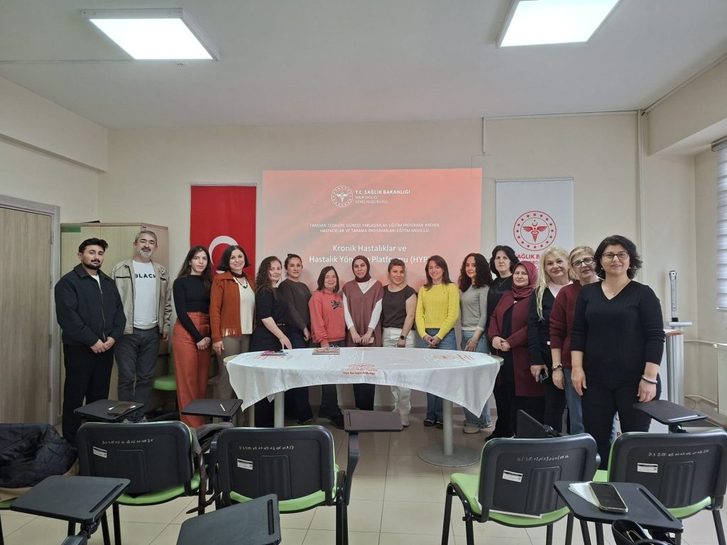 Ünye’de Sağlık Çalışanlarına Yönelik Önemli Eğitim: Kronik Hastalıklar ve Kanser Taramaları Masaya Yatırıldı