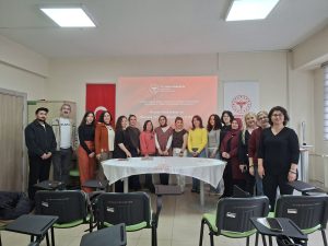 Ünye’de Sağlık Çalışanlarına Yönelik Önemli Eğitim: Kronik Hastalıklar ve Kanser Taramaları Masaya Yatırıldı