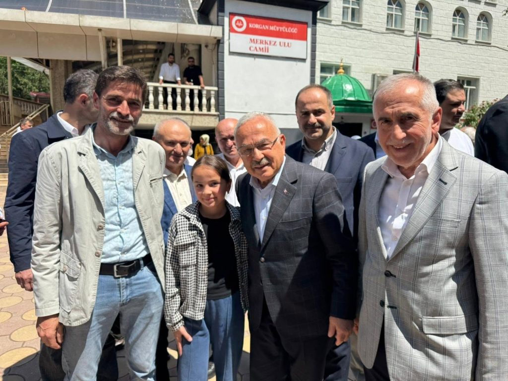 BAŞKAN GÜLER'E KORGAN'DA SEVGİ SELİ 2 korgan3