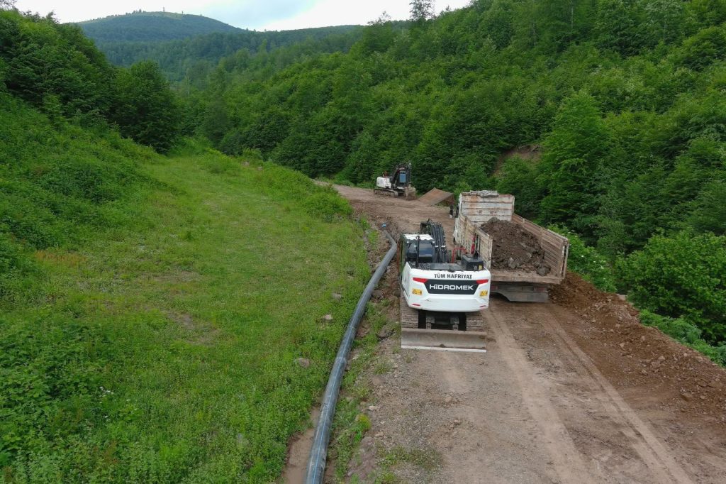 KUMRU BARAJI’NDAN 33 MAHALLEYE İÇME SUYU HATTI ÇALIŞMASI BAŞLADI 1 kumru3