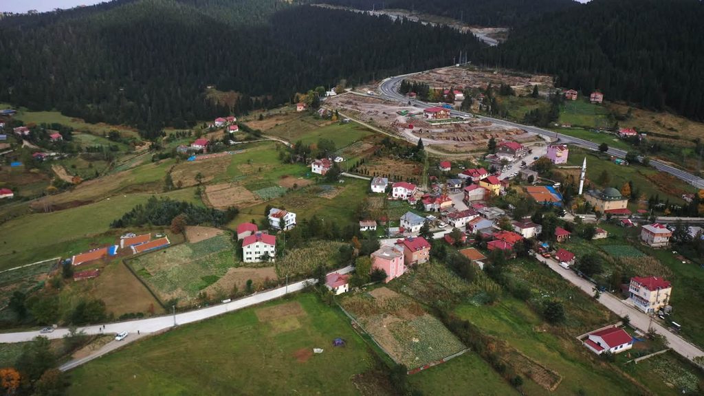 EN GÜZEL 41 MAHALLEDEN TURNALIK’A BETON YOL KONFORU 4 yol3